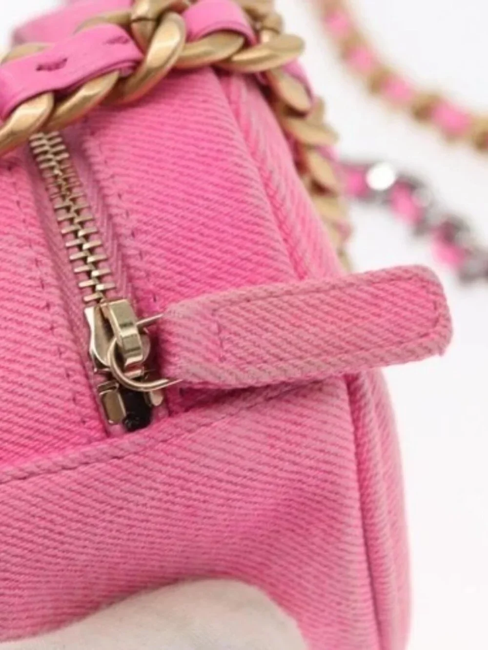 CHANEL Matelasse Chain Shoulder Bag Canvas Pink Gold CC Auth bs32090